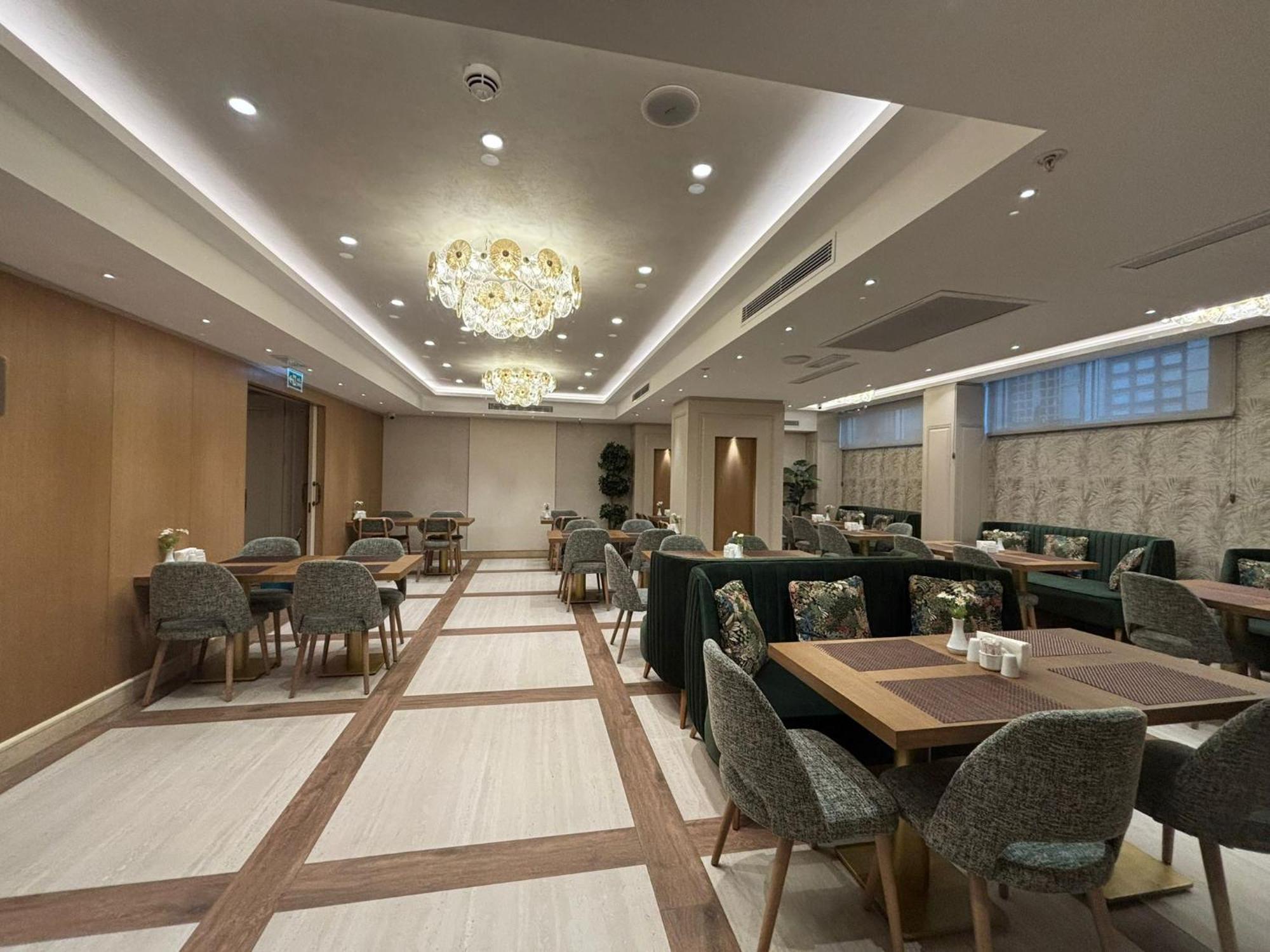 Grand Hilarium Hotel — Photos 2